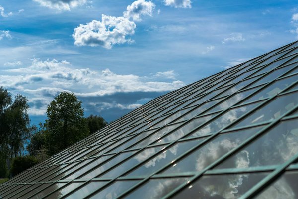 Miroir style verrière : transformez votre espace avec élégance